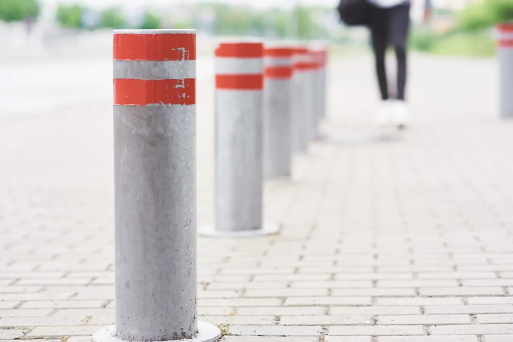 Bollard Painting 1024x684